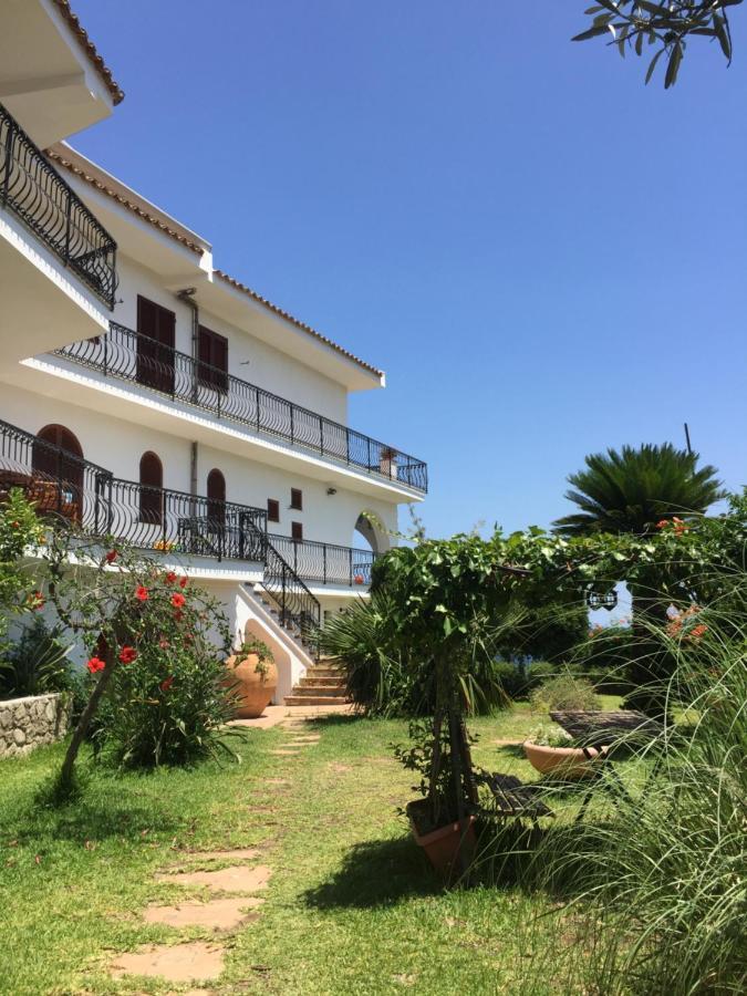 سوفيراتو مارينا Velalatina Residence B&B Soverato - Camera Maestrale & Camera Tramontana المظهر الخارجي الصورة